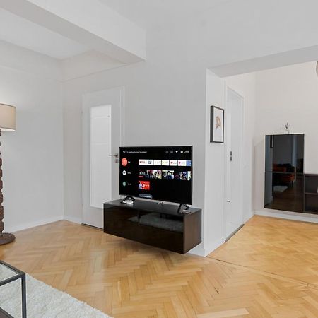 Rentforcomfort Coquette 1Bdr Calea Victoriei Bukarest Exteriör bild